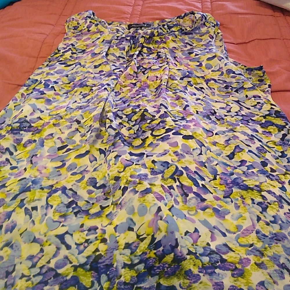Multi color tank